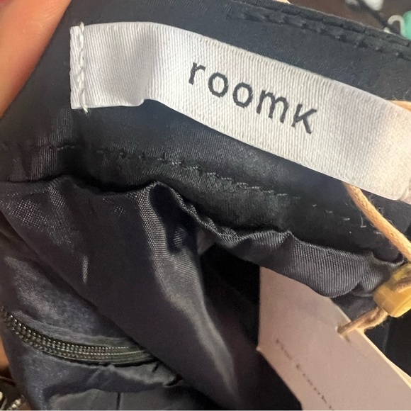 Roomk The Frankie Shop Hepburn Midi Skirt Deep Navy - Picture 6 of 8